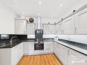 Kitchen- click for photo gallery